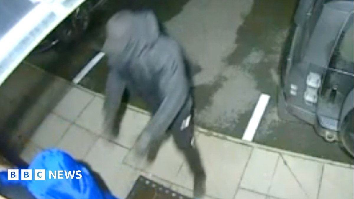 Crypto thieves attack man in home and threaten to kill pregnant wife's baby in 'horrific' robbery