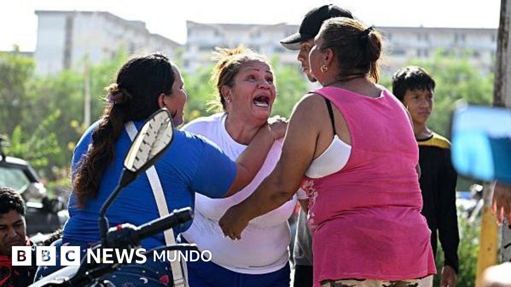 "Las operaciones de rescate empezaron tarde y van muy lentas": la rabia de los venezolanos que acusan al gobierno de negligencia