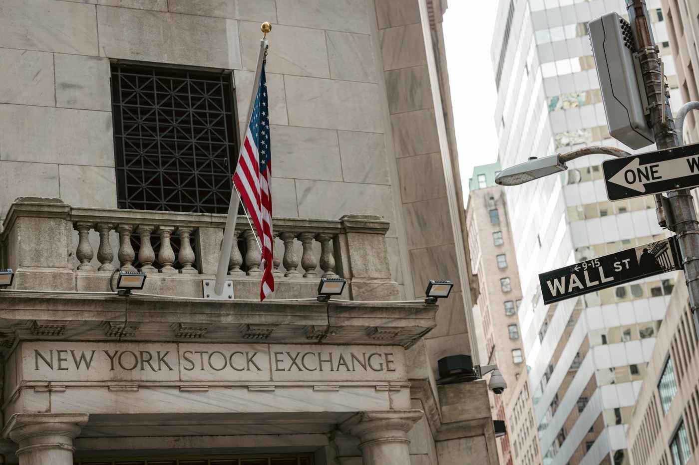What Do the S&P 500, Nasdaq, and Dow Jones Have in Store for Q4?
